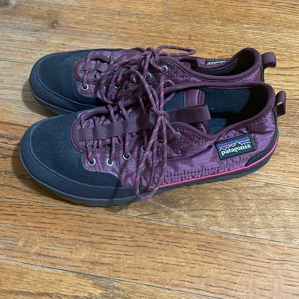 Womens Patagonia activist low top sneakers
